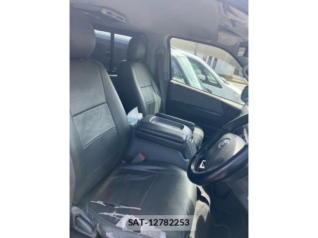 Toyota HIACE VAN 2009-06 6000322-11