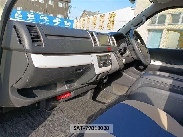 Toyota HIACE VAN 2019-09 6000297-9