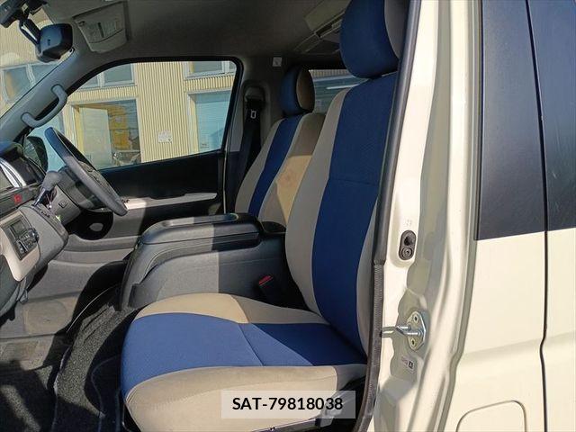 Toyota HIACE VAN 2019-09 6000297-10