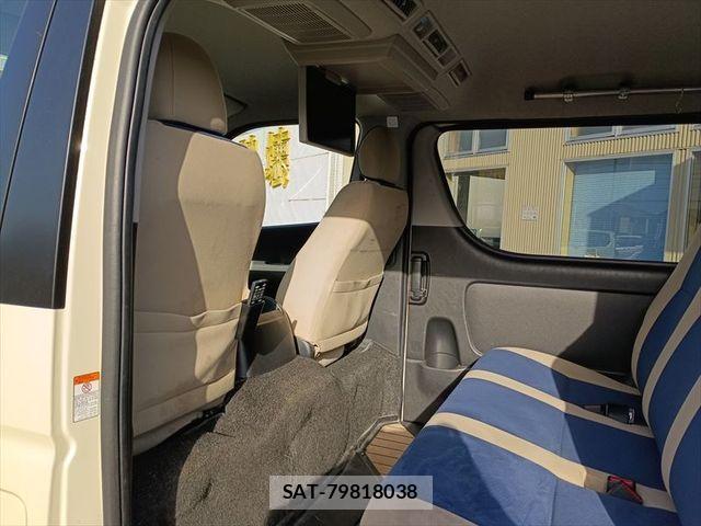 Toyota HIACE VAN 2019-09 6000297-11