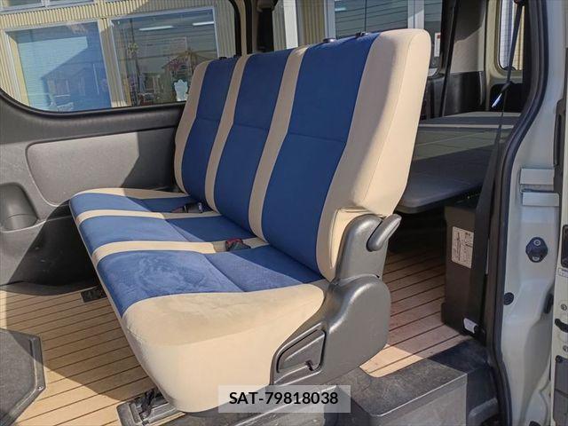 Toyota HIACE VAN 2019-09 6000297-12