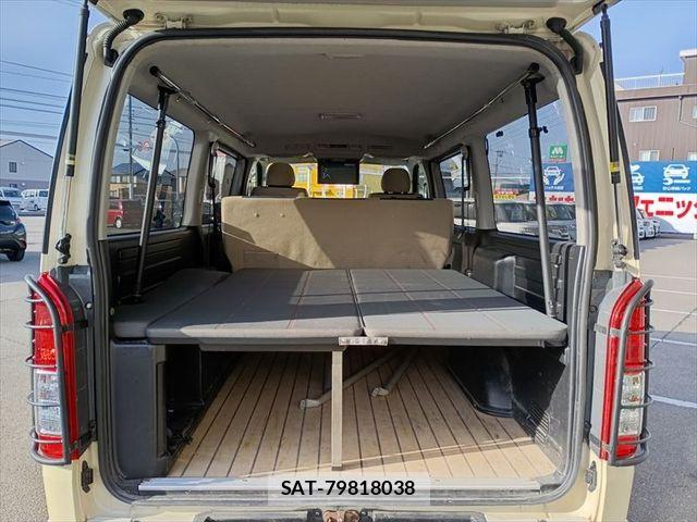 Toyota HIACE VAN 2019-09 6000297-14