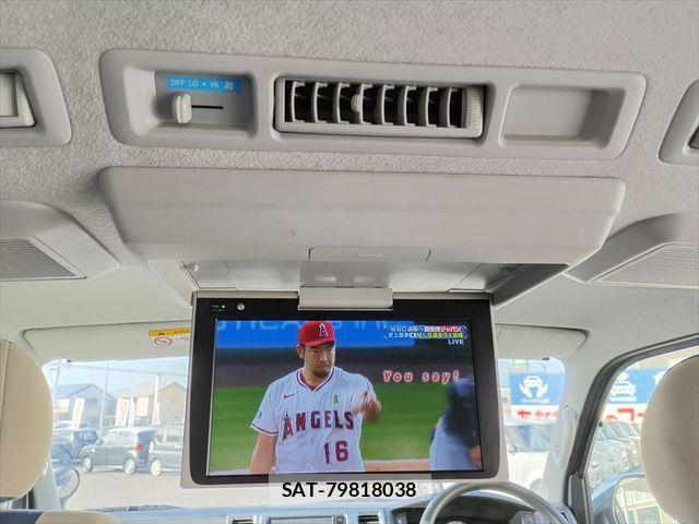 Toyota HIACE VAN 2019-09 6000297-18