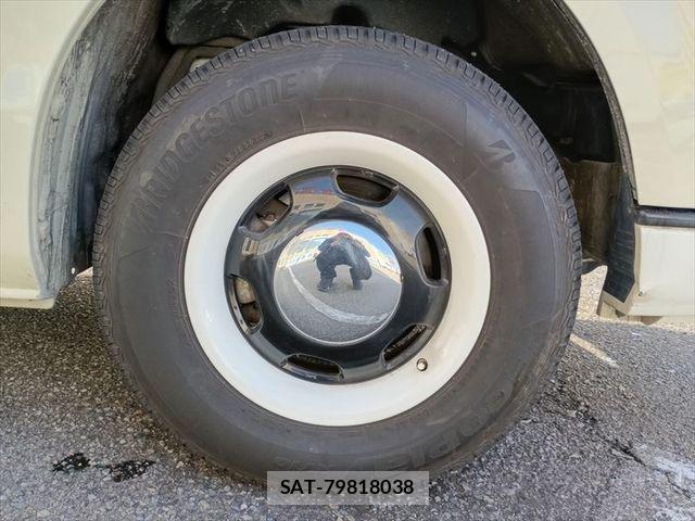 Toyota HIACE VAN 2019-09 6000297-6