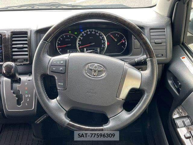 Toyota HIACE VAN 2016-05 6215333-13
