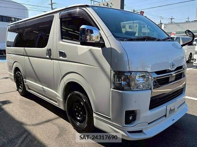 Toyota HIACE VAN 2024-08 6215315-15