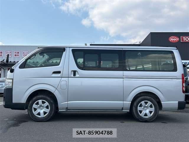 Toyota HIACE VAN 2019-09 6215338-19