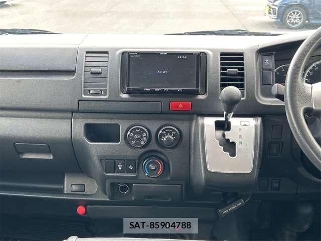 Toyota HIACE VAN 2019-09 6215338-26