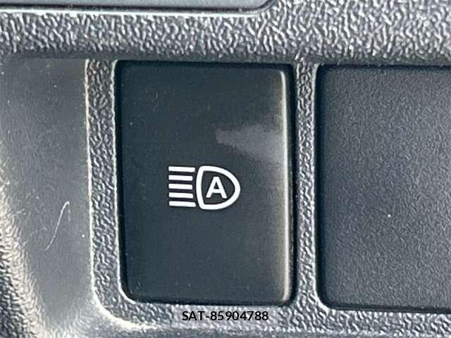 Toyota HIACE VAN 2019-09 6215338-29