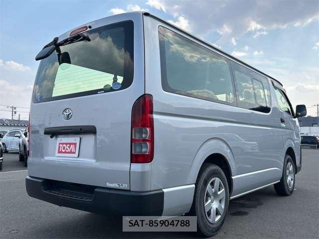 Toyota HIACE VAN 2019-09 6215338-4