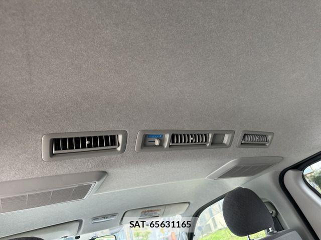 Toyota HIACE VAN 2008-12 6244377-11