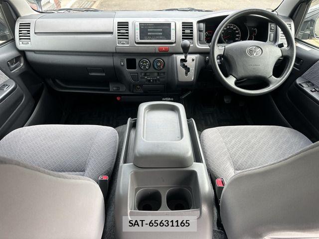 Toyota HIACE VAN 2008-12 6244377-16