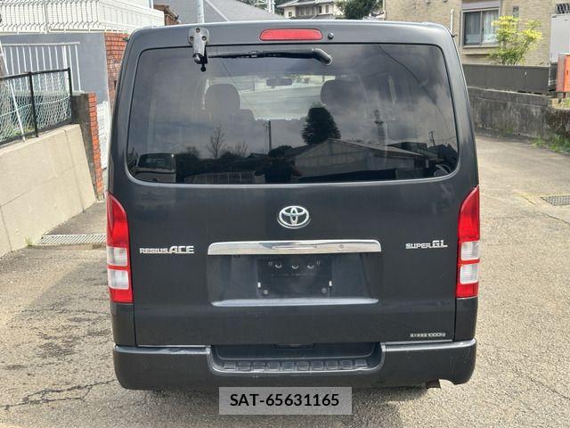 Toyota HIACE VAN 2008-12 6244377-5