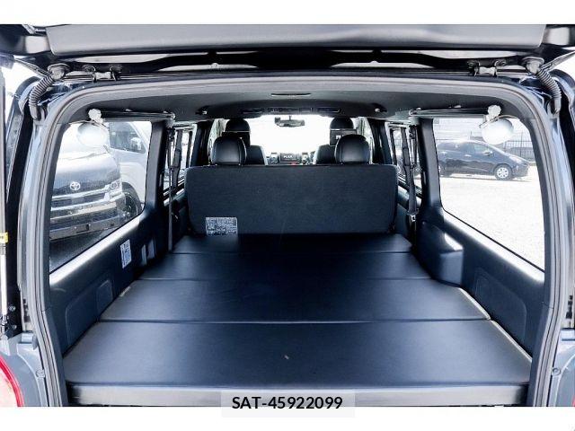 Toyota HIACE VAN 2018-01 6244363-9