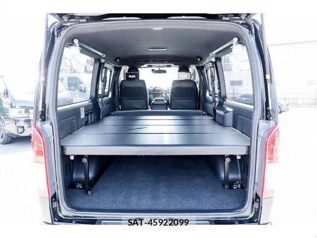 Toyota HIACE VAN 2018-01 6244363-10