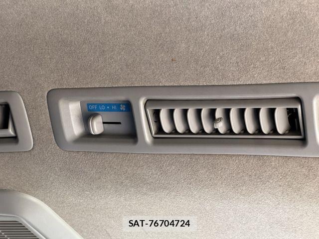 Toyota HIACE VAN 2008-03 6304404-11