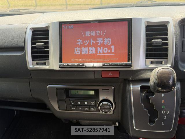 Toyota HIACE VAN 2015-03 6498277-15