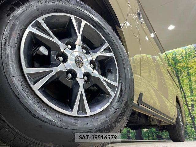 Toyota HIACE VAN 2025-09 6498260-12