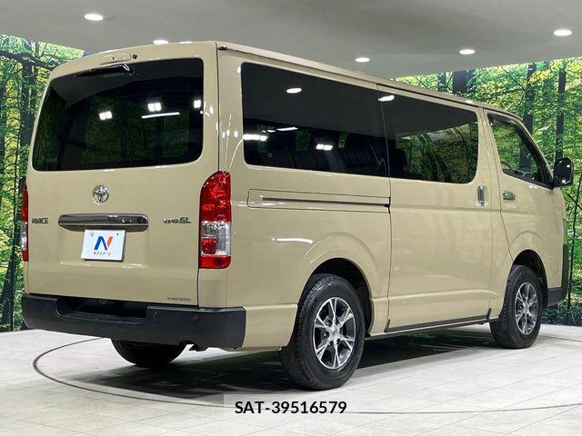 Toyota HIACE VAN 2025-09 6498260-16
