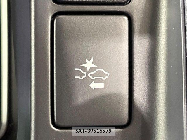Toyota HIACE VAN 2025-09 6498260-6