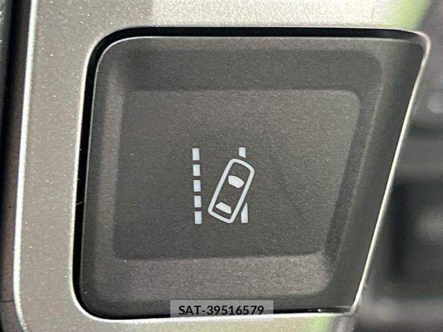 Toyota HIACE VAN 2025-09 6498260-8