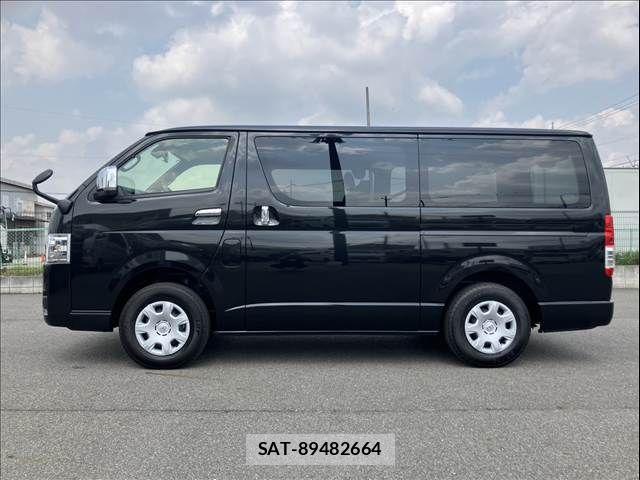 Toyota HIACE VAN 2025-06 6612176-13