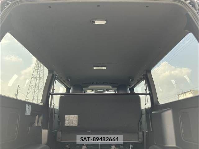 Toyota HIACE VAN 2025-06 6612176-18