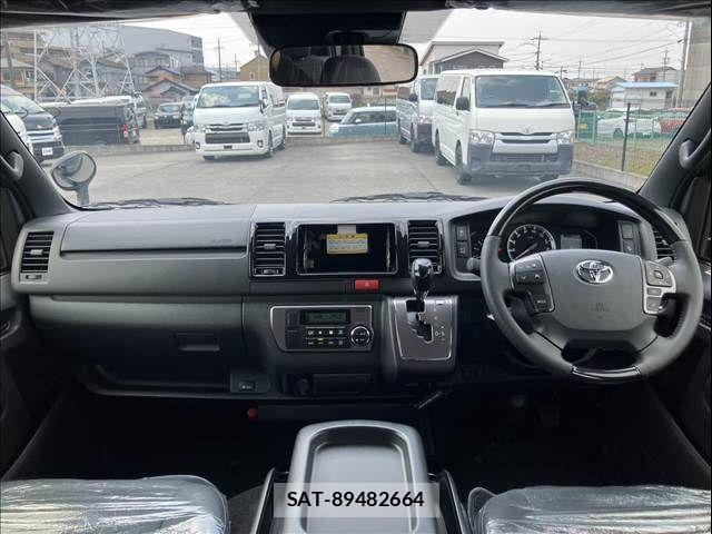 Toyota HIACE VAN 2025-06 6612176-3