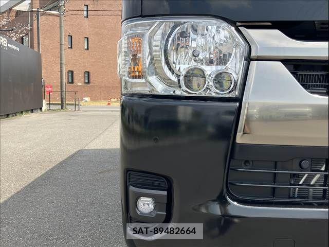 Toyota HIACE VAN 2025-06 6612176-8