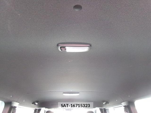 Toyota HIACE VAN 2024-08 6641655-11