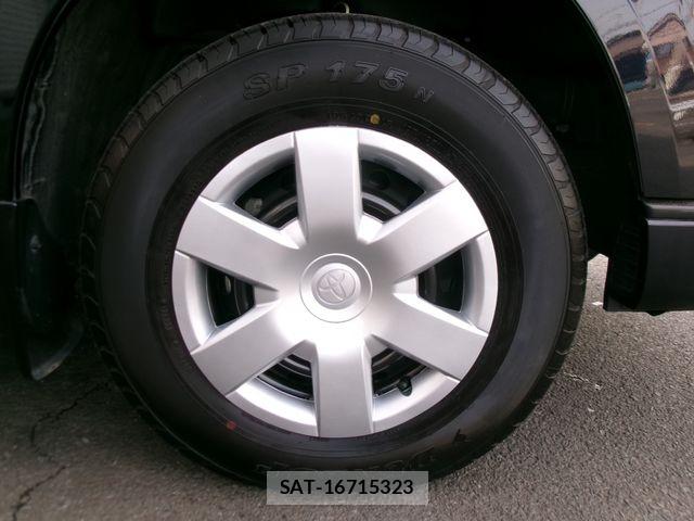 Toyota HIACE VAN 2024-08 6641655-23
