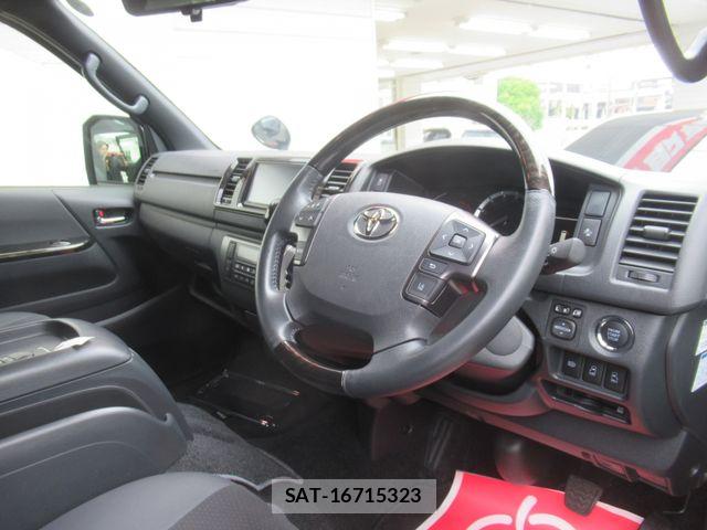 Toyota HIACE VAN 2024-08 6641655-5
