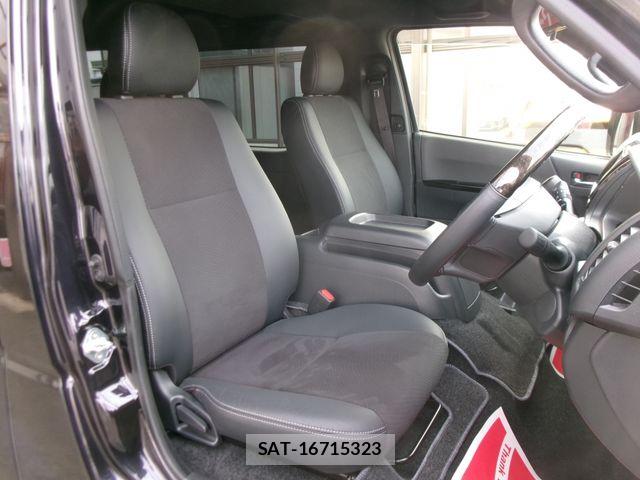 Toyota HIACE VAN 2024-08 6641655-6
