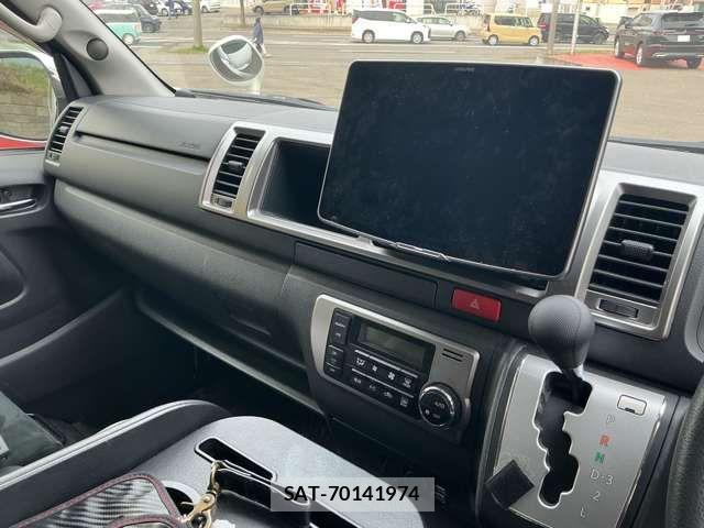 Toyota HIACE VAN 2018-07 6641660-4