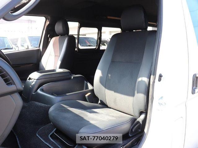 Toyota HIACE VAN 2022-01 6641656-12