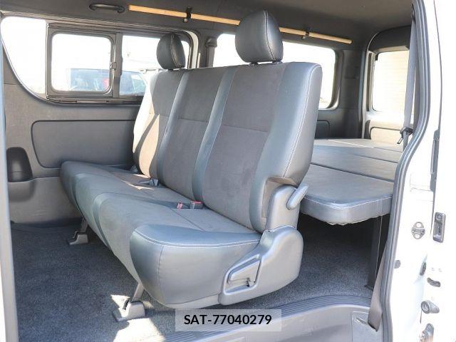Toyota HIACE VAN 2022-01 6641656-13
