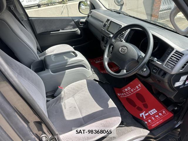 Toyota HIACE VAN 2008-01 6671756-17