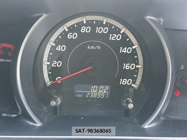 Toyota HIACE VAN 2008-01 6671756-19