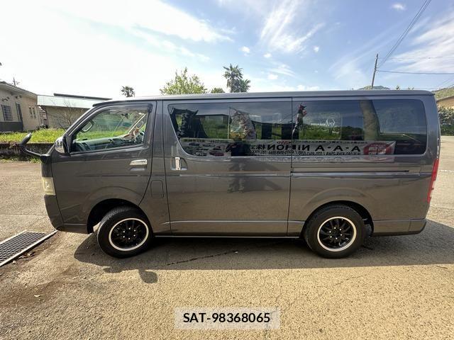 Toyota HIACE VAN 2008-01 6671756-3