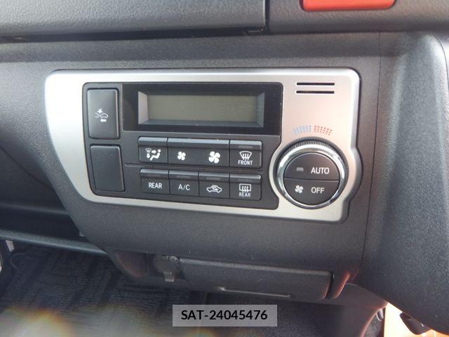 Toyota HIACE VAN 2021-03 6671730-21