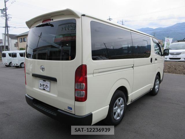 Toyota HIACE VAN 2023-12 6676190-4