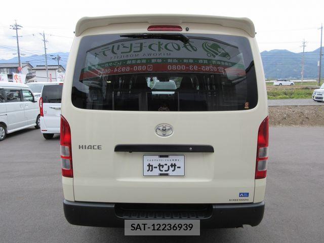 Toyota HIACE VAN 2023-12 6676190-5