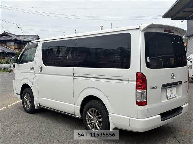 Toyota HIACE VAN 2019-09 6683793-17