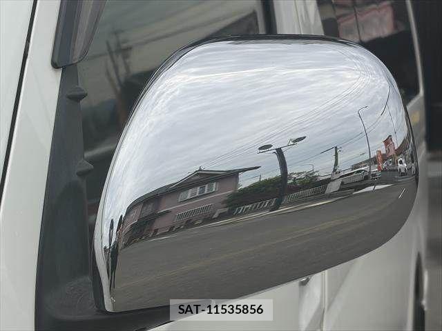 Toyota HIACE VAN 2019-09 6683793-23