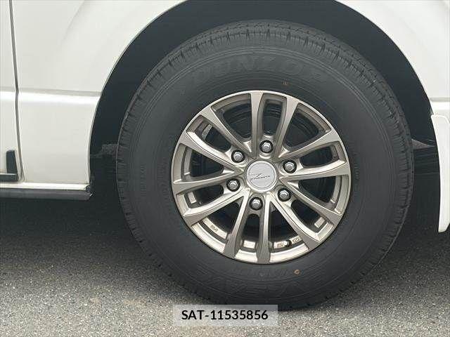 Toyota HIACE VAN 2019-09 6683793-26