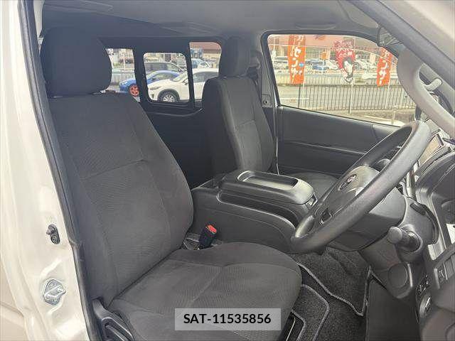 Toyota HIACE VAN 2019-09 6683793-6