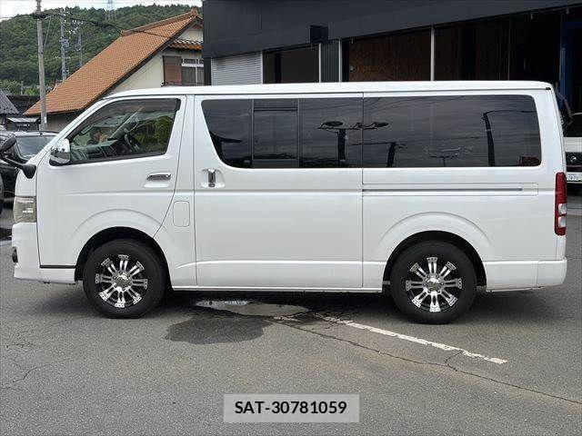 Toyota HIACE VAN 2012-08 6682682-18