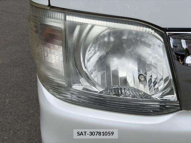 Toyota HIACE VAN 2012-08 6682682-19