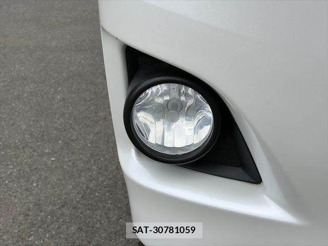Toyota HIACE VAN 2012-08 6682682-21