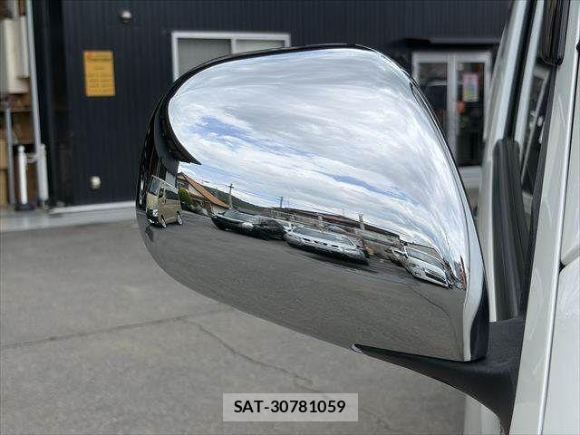Toyota HIACE VAN 2012-08 6682682-23